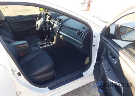 2016 Toyota Camry Se z USA, uszkodzony, nr VIN 4T1BF1FK9GU183967